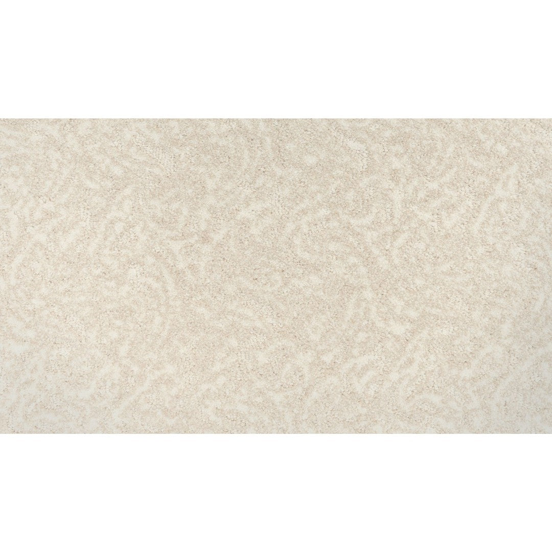 Solmaz in Fadeless