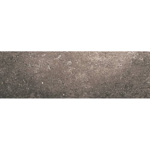 Madrazo in Black Tile