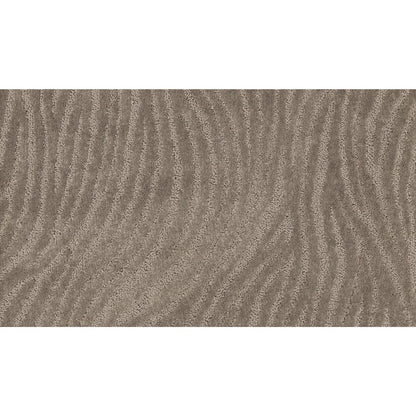 Lively Glamour in Poised Taupe
