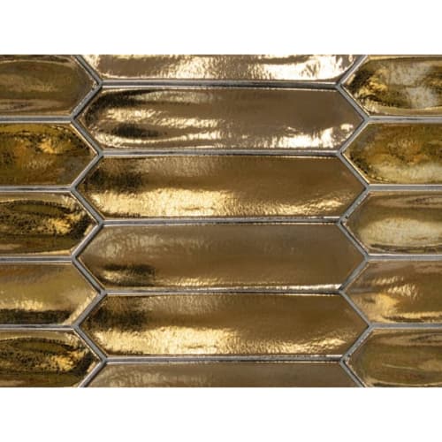 Lanse in Gold Tile